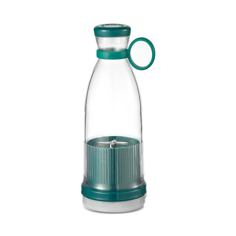 BlendGo™ | Makes fresh, completely smooth drinks in seconds