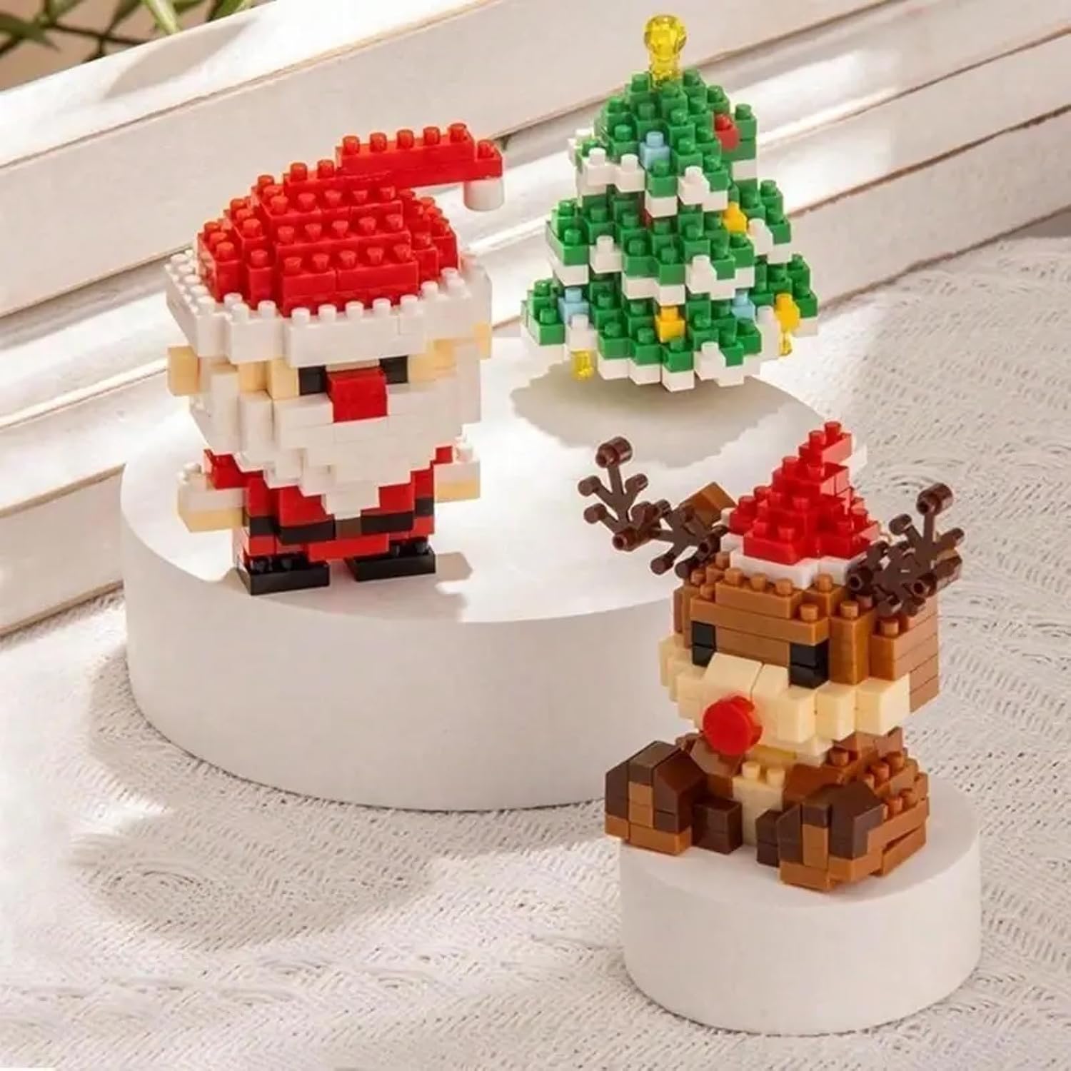 Christmas Building Block Set with 12 Figures for the Whole Family