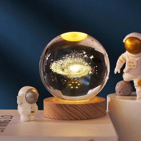 Closora | 3D Planet Crystal Ball