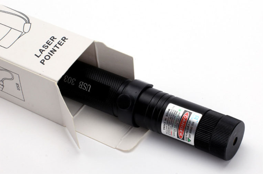 Closora | Long Range Adjustable Laser Pointer in Aluminum