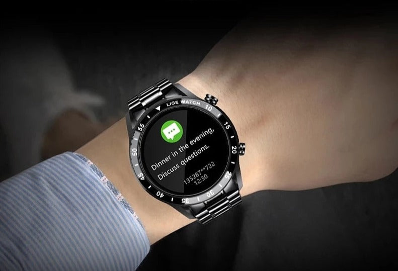 Closora | Luxury 4G Smartwatch – Stylish Watch with Calls, GPS & Health Features