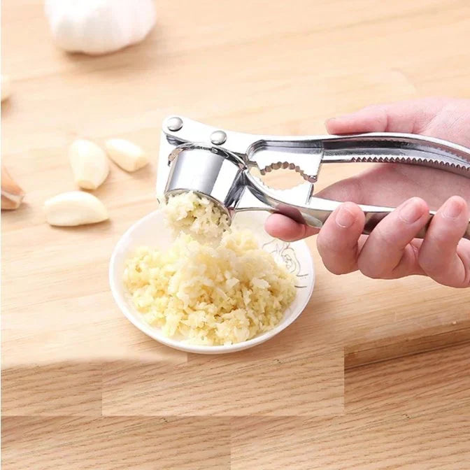 Closora | Robust Garlic Press Made of Stainless Steel