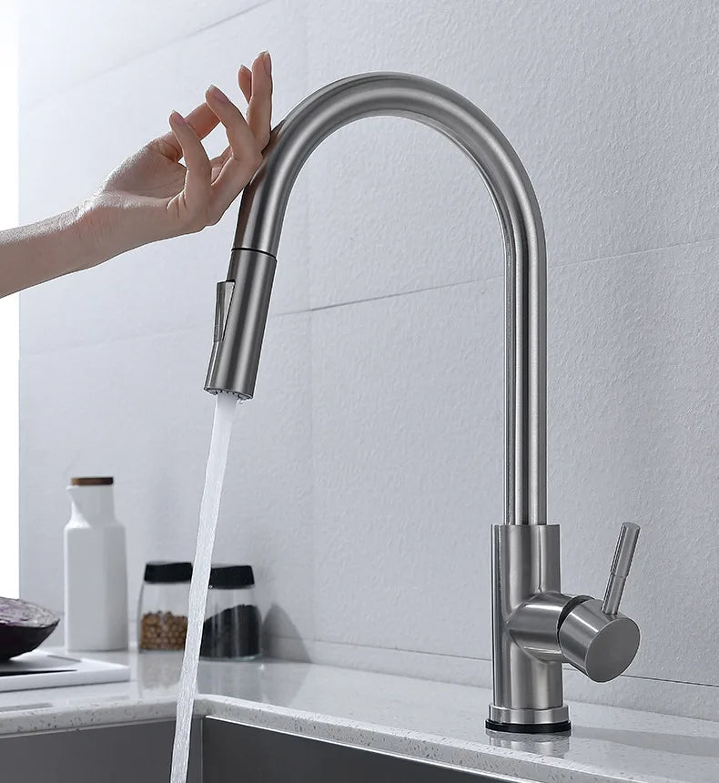 Closora | TouchTech Pull-Out Kitchen Tap – Sensor Touchless Mixer Tap with Flexible Spout | Modern Brass Faucet