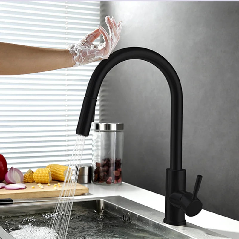 Closora | TouchTech Pull-Out Kitchen Tap – Sensor Touchless Mixer Tap with Flexible Spout | Modern Brass Faucet
