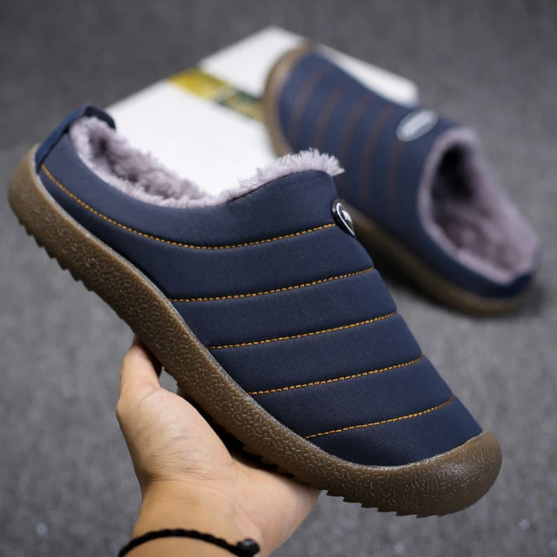 Comfortable Men's Slippers - Warmly Lined for Winter Days