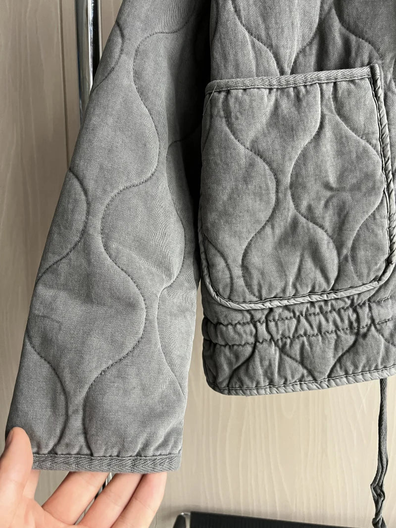 Elegant Women's Jacket with Pocket Details in Multiple Colors