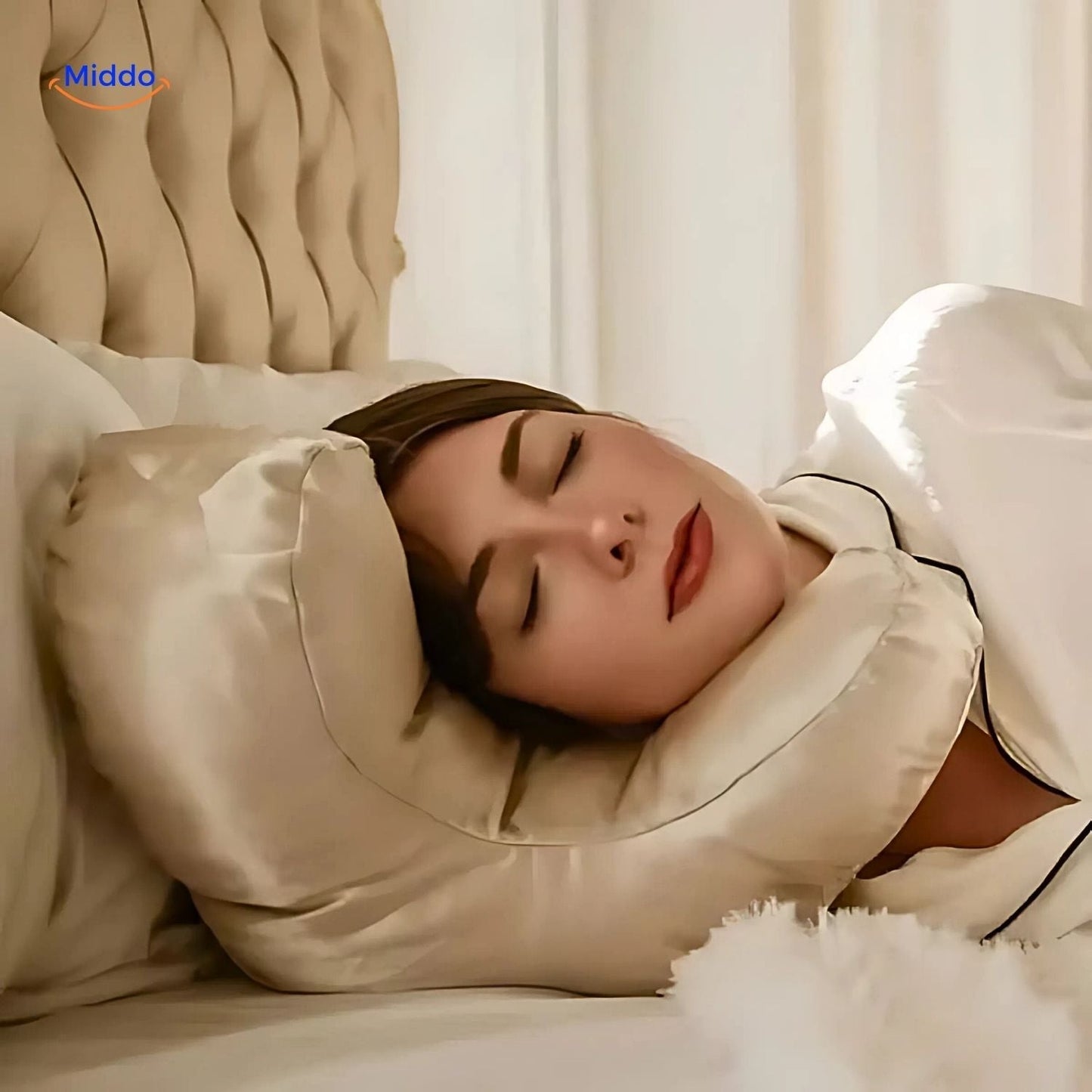 Glow™ Pillow | Anti-Wrinkle Comfort for Radiant Skin!