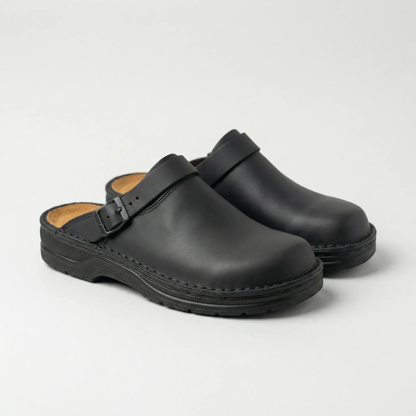 Henrikoze - Men's Slip On Clogs