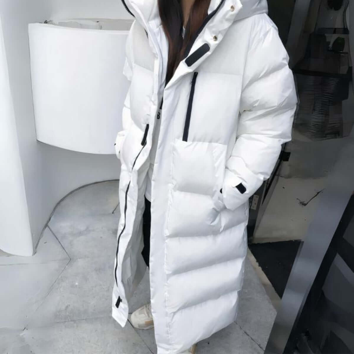 Long Jacket – Warm, Water-Resistant, and Windproof