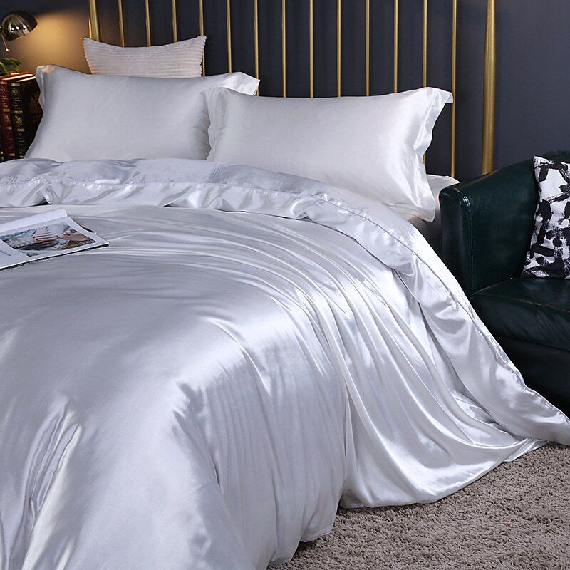 Luxury Satin-Silk Bedding Set 4-Piece