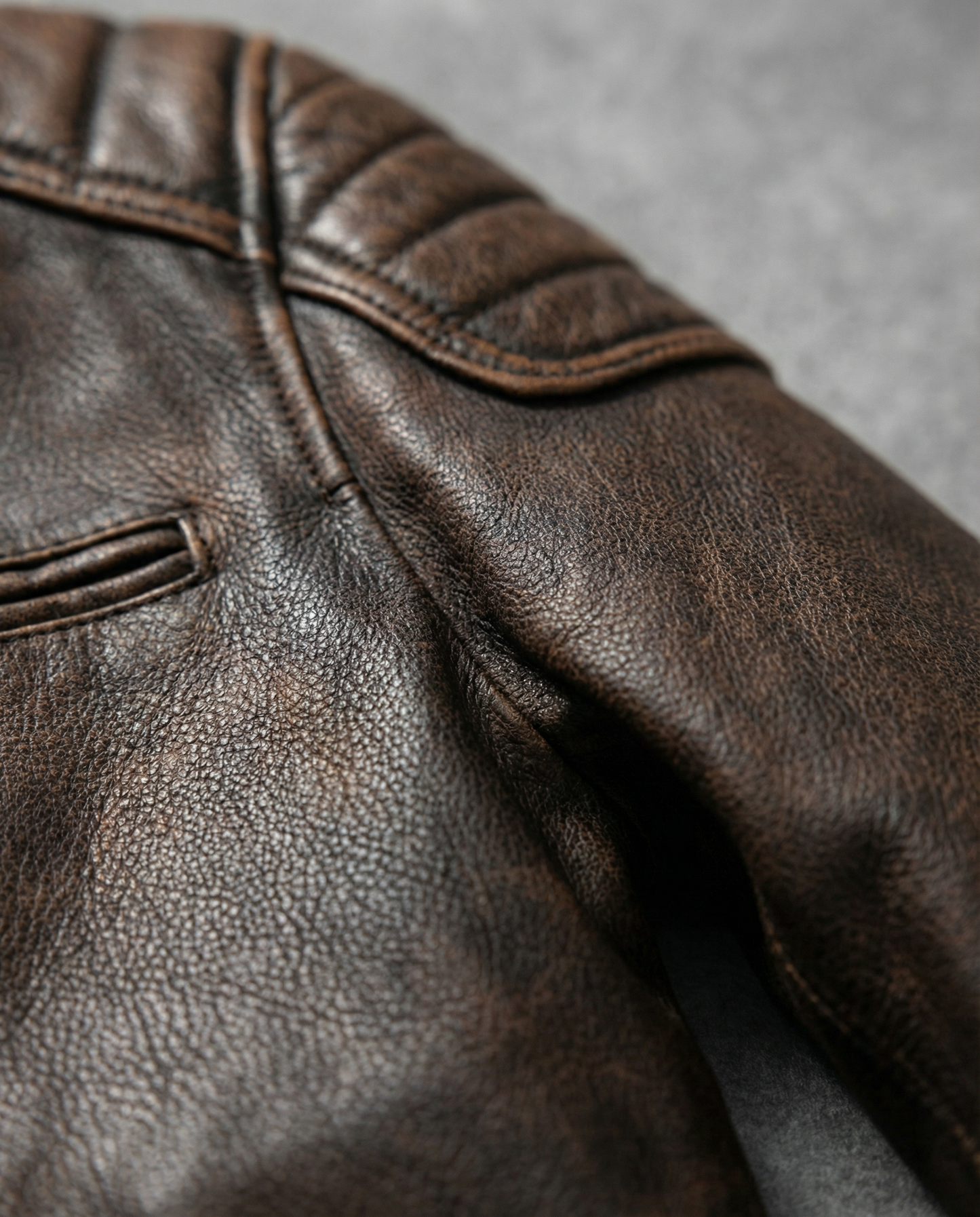 Men's Durable Full-Grain Leather Jacket for Everyday Wear