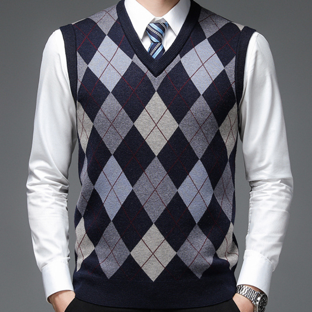 Men's Sweater Vest with Stylish Argyle Pattern