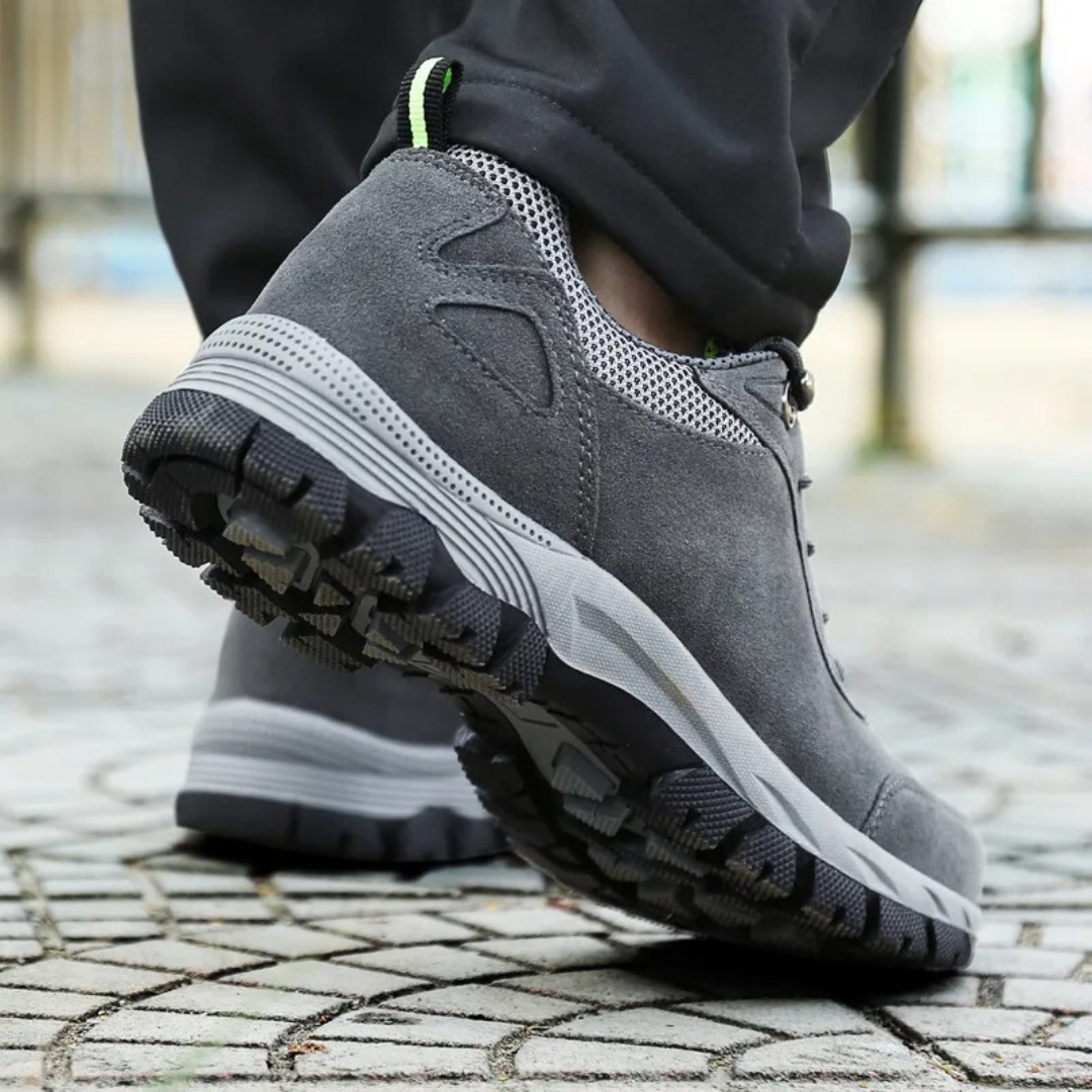 Men's Waterproof Hiking Shoes - Lightweight and Durable