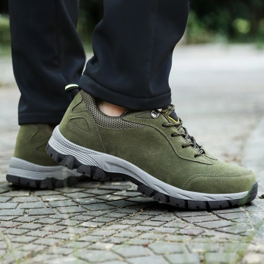 Men's Waterproof Hiking Shoes - Lightweight and Durable