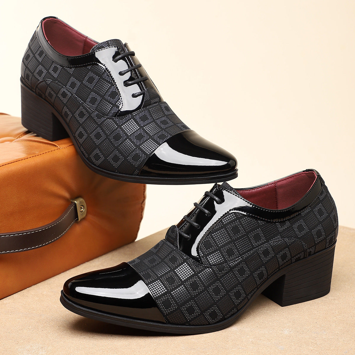 Image of Women's Heeled Lace-Up Oxfords
