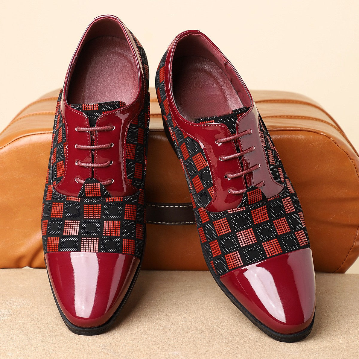 Image of Women's Heeled Lace-Up Oxfords