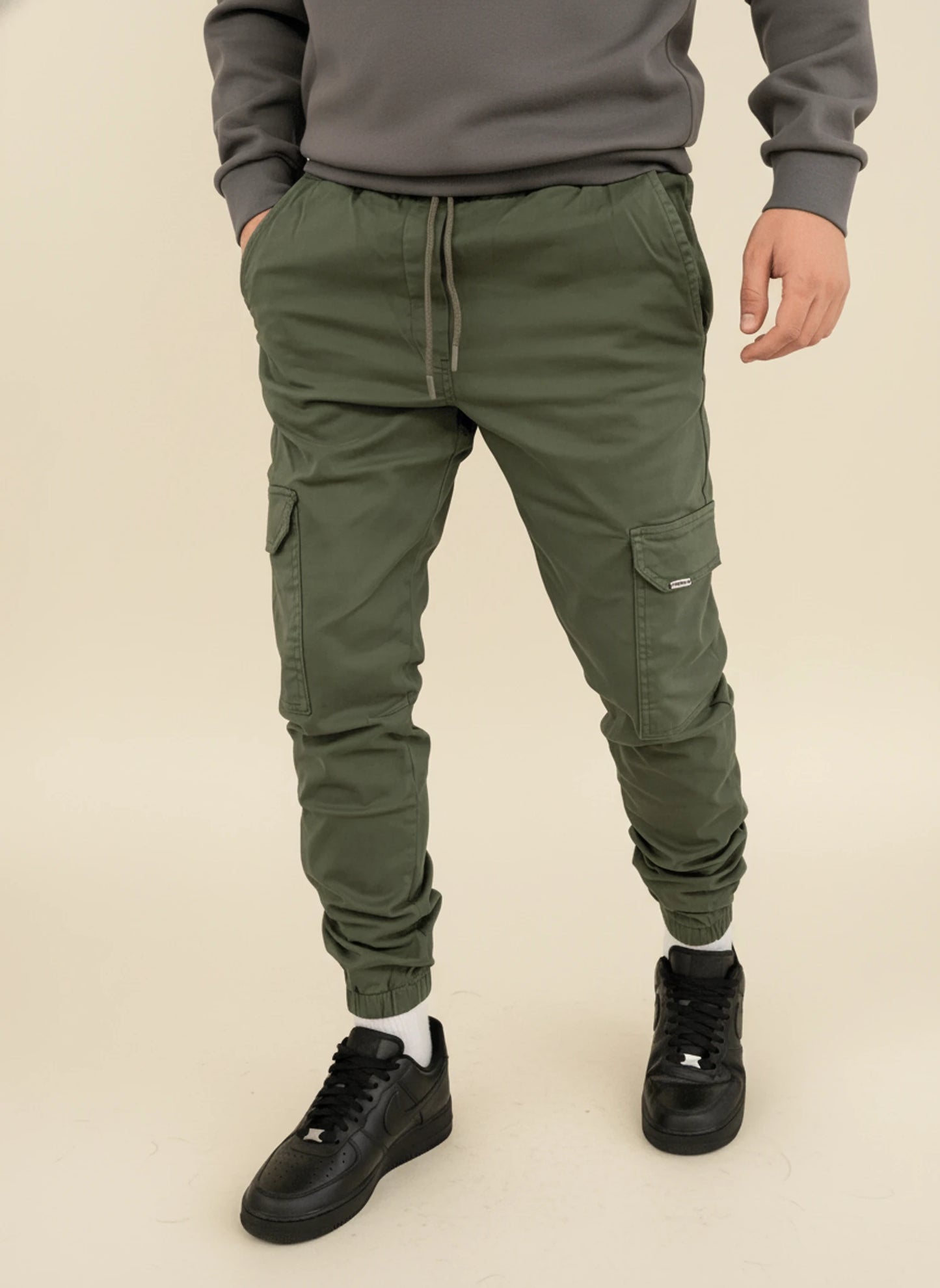 Men's Slim-Fit Modern Cargo Pants
