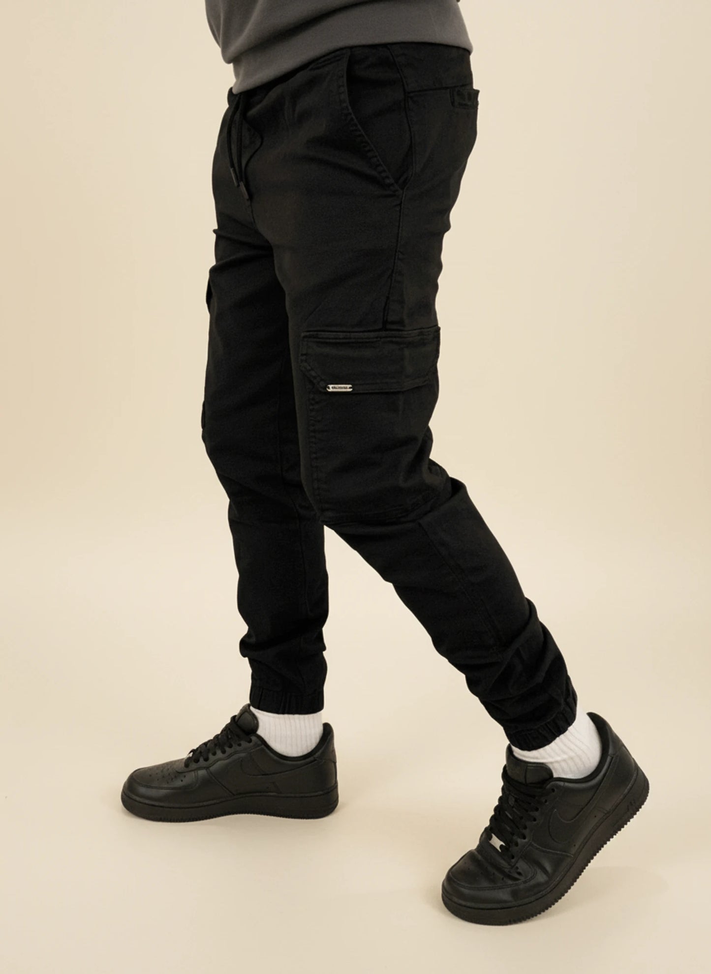 Men's Slim-Fit Modern Cargo Pants