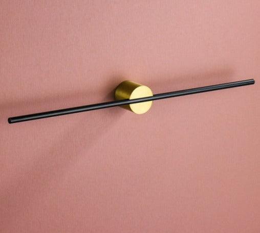 Modern Metal Towel Rack Stand with Adjustable Rod – Elegant Design for the Bathroom