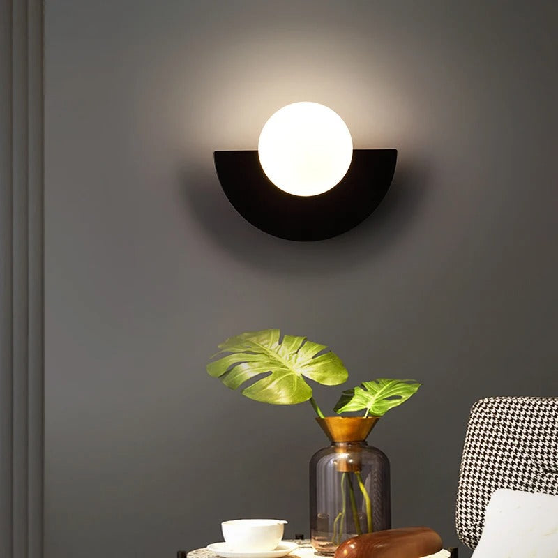 Nordic Wall Sconce Summit - Half-Circle Design - Modern Lighting