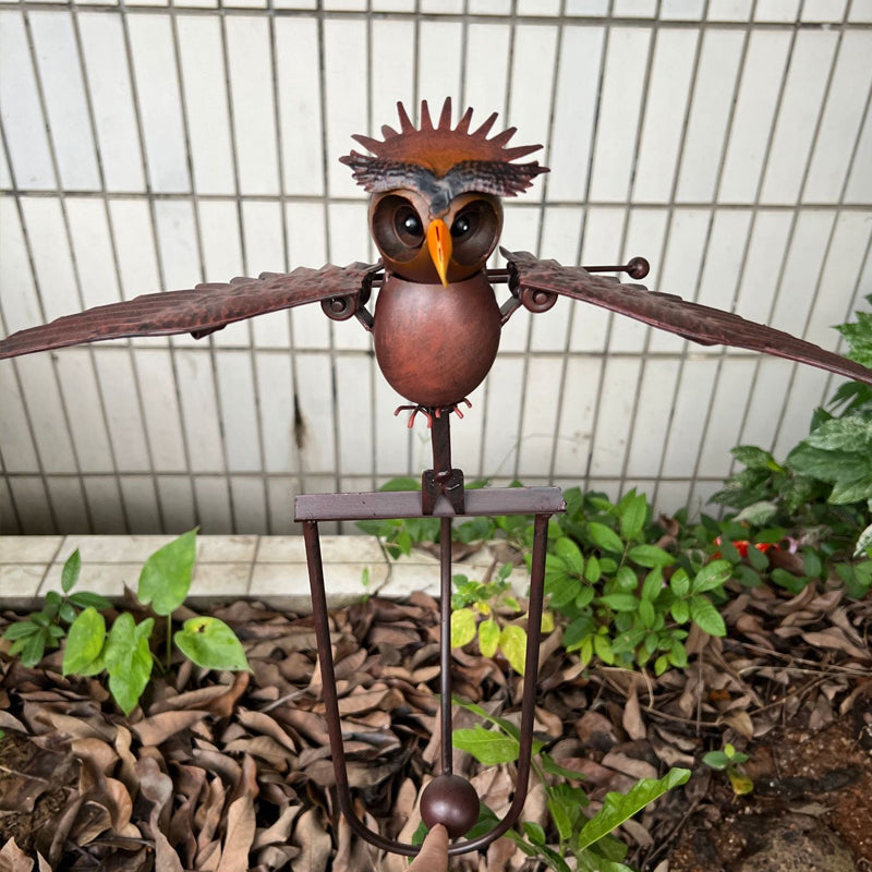 Outdoor Garden Decoration: Eagle and Owls in Metal