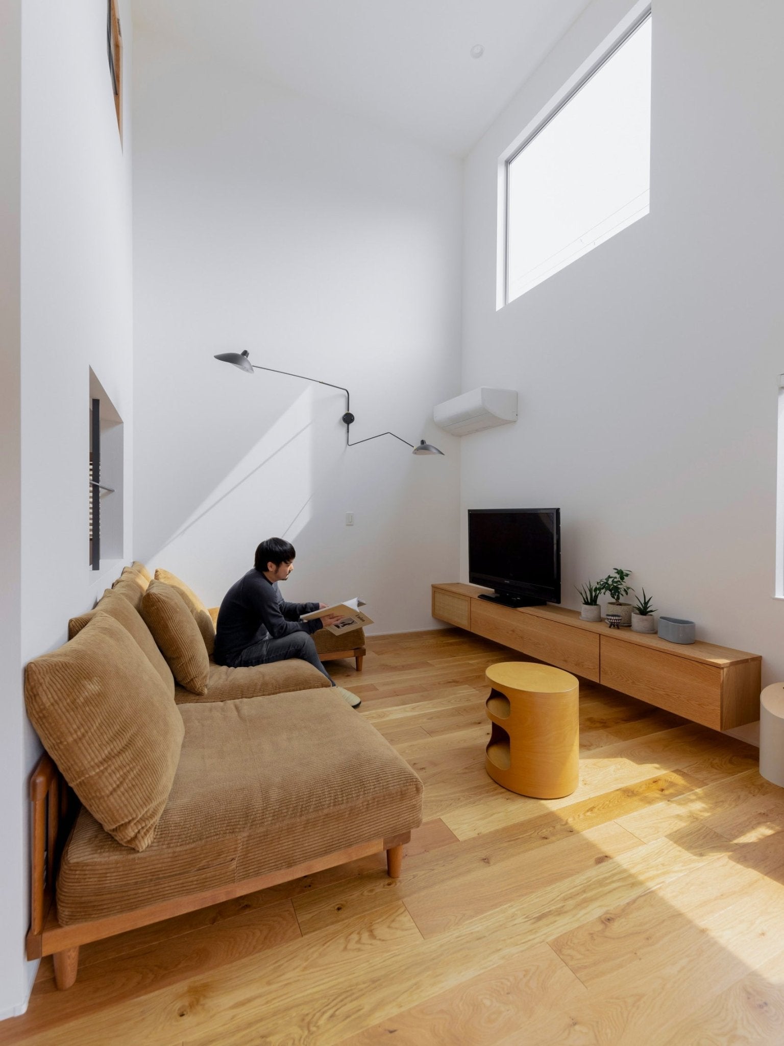 Serge Mouille Wall Sconce - Design Wall Lamp - Mobile Arms