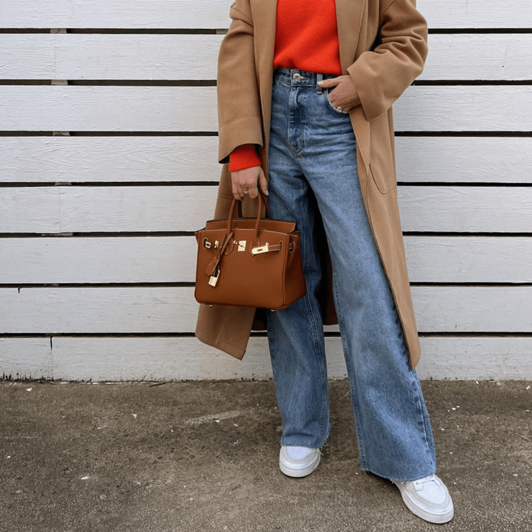 Synthetic Leather Bag with Spacious Interior and Elegant Design – Versatile Organizer for Work and Travel