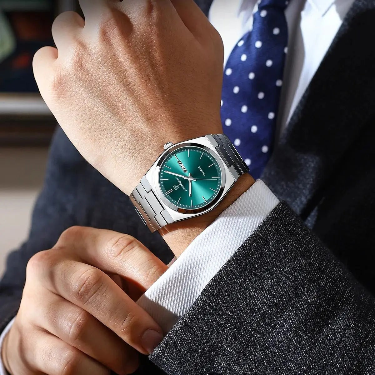 Waterproof Stainless Steel Men's Watch | Luxury & Durable