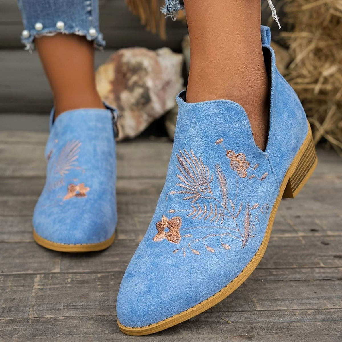 Women's Embroidered Low-Heel Pointed-Toe Ankle Boots