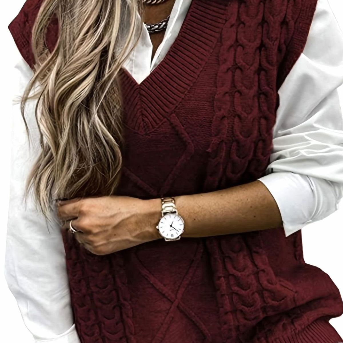 Women's Relaxed Fit Cable-Knit V-Neck Sweater Vest