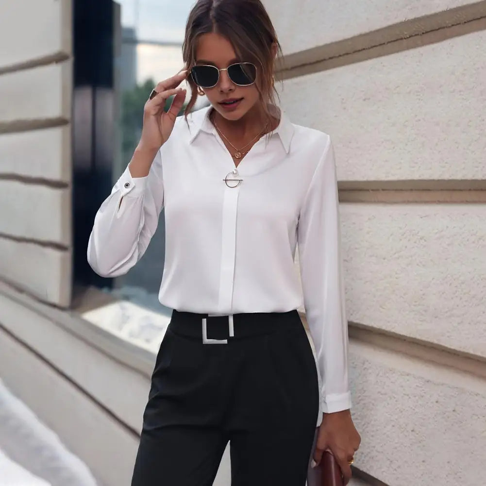 Image of Women's Long-Sleeve Collared Blouse