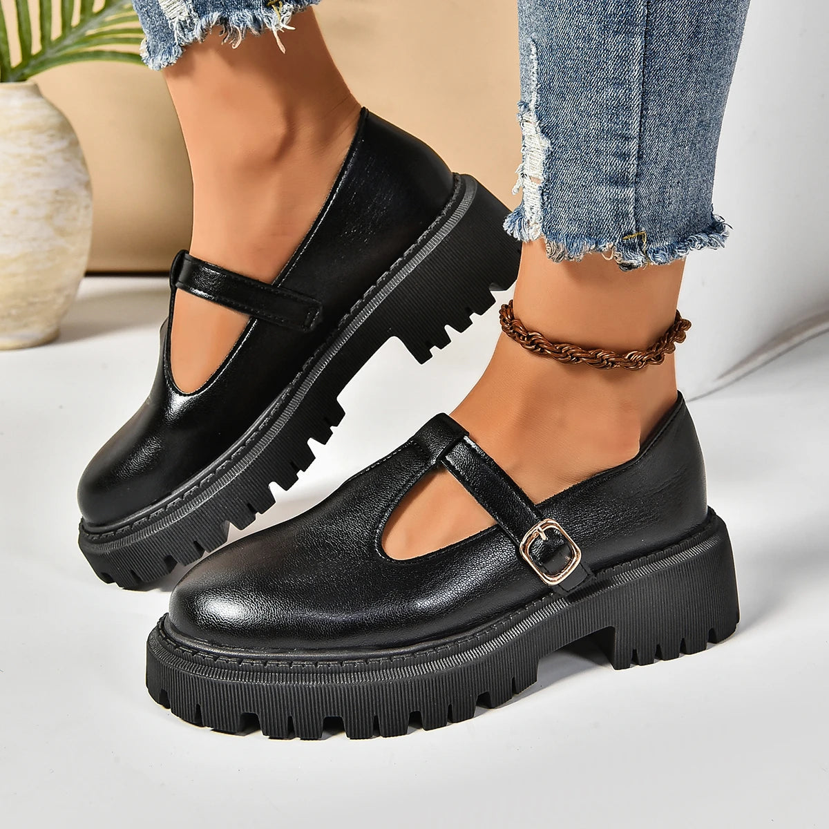 Image of Women's Lug Sole Platform Mary Jane Shoes