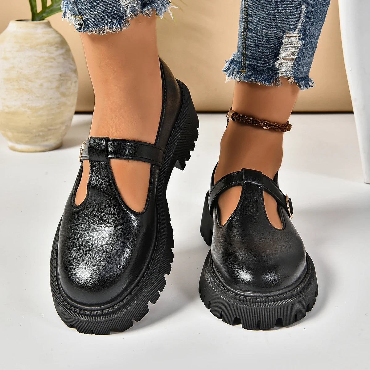 Image of Women's Lug Sole Platform Mary Jane Shoes
