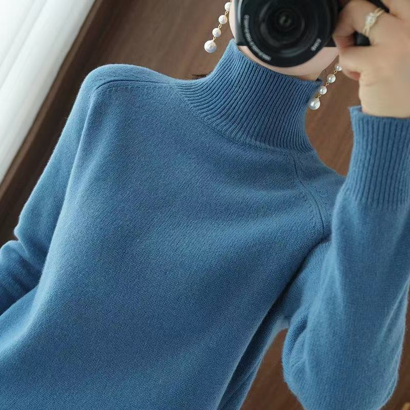 Image of Women's Turtleneck Fitted Sweater