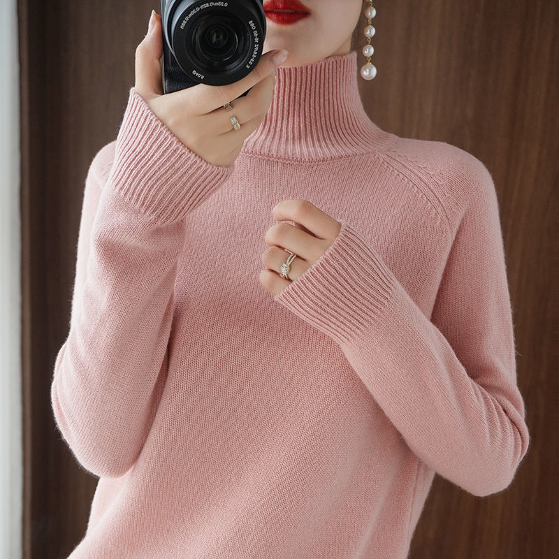 Image of Women's Turtleneck Fitted Sweater