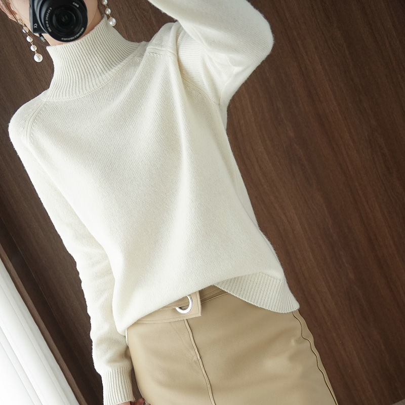Image of Women's Turtleneck Fitted Sweater
