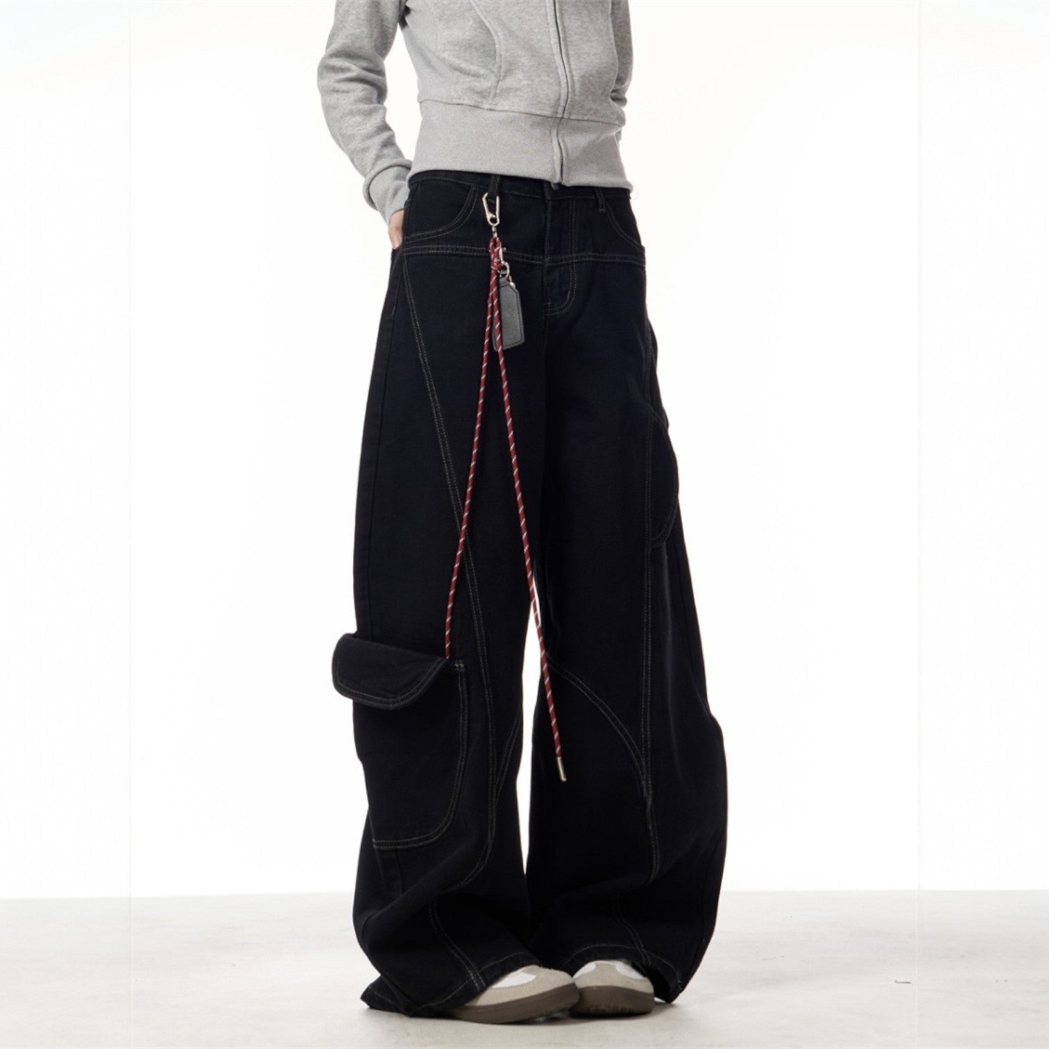 Image of Women's Wide Leg Cargo Pants