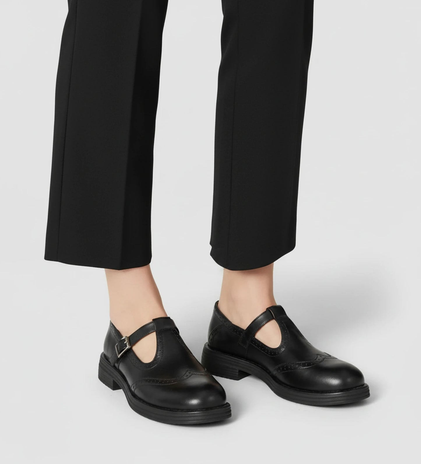 Women's Mary Jane T-Strap Shoes image