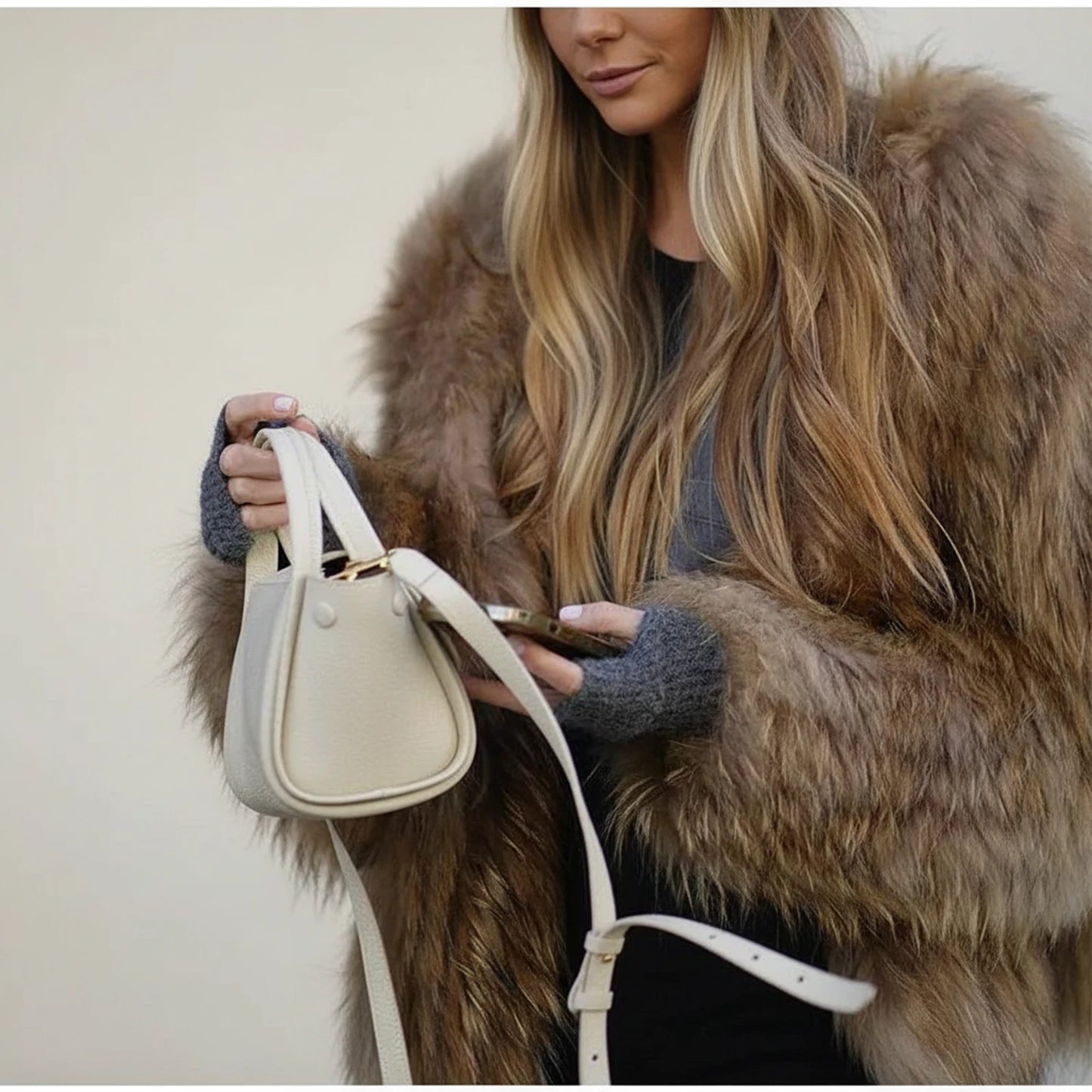 Women's Shaggy Faux Fur Cropped Jacket