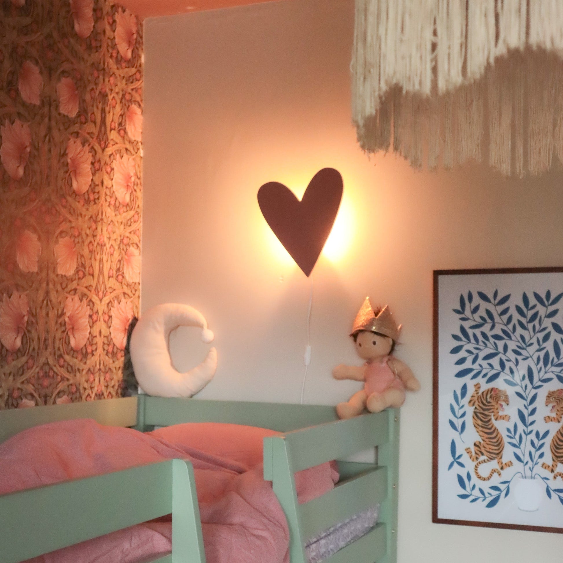 Wooden Wall Lamp for Children's Room | Heart-Shaped - Terra Pink
