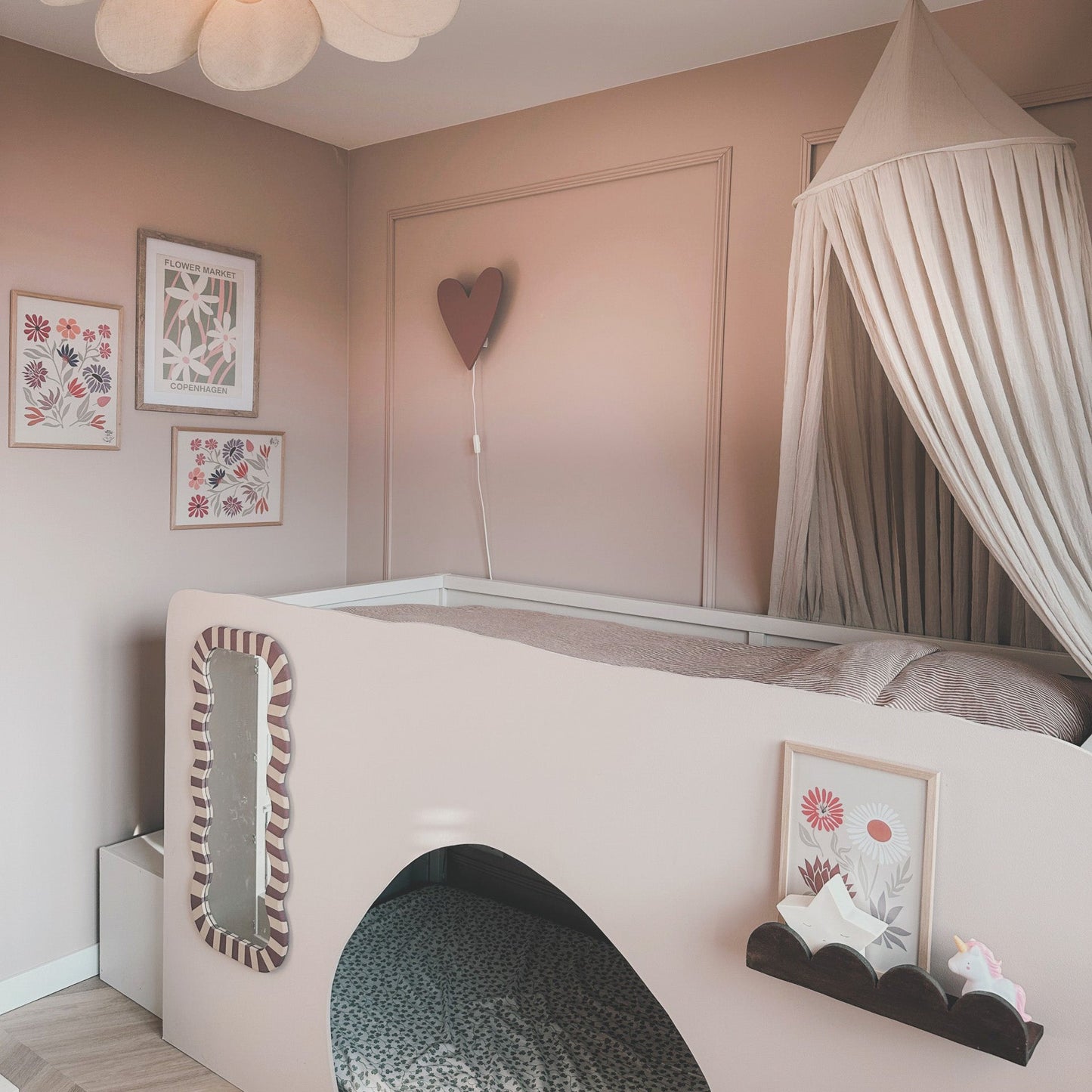 Wooden Wall Lamp for Children's Room | Heart-Shaped - Terra Pink